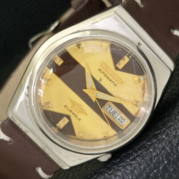Vintage 1974 Citizen Automatic Mens Silver Watch W/daydate & Gold accents - Picture 1 of 9